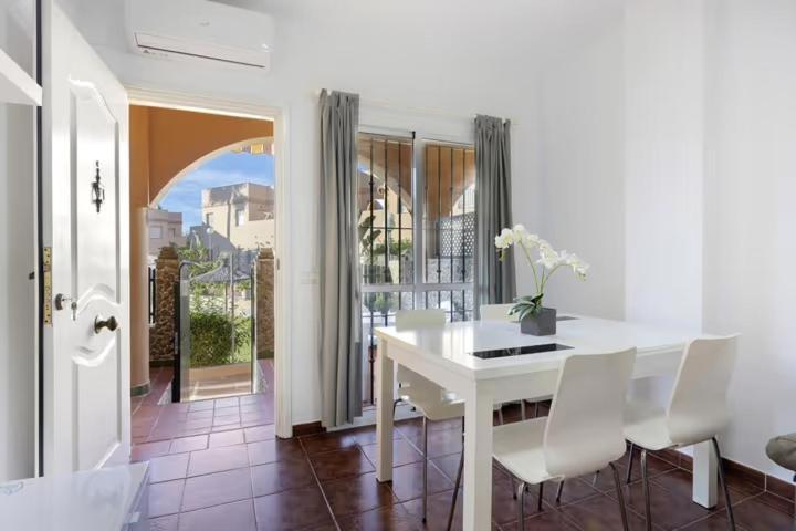 Apartamento La Barrosa Chiclana de la Frontera Kültér fotó